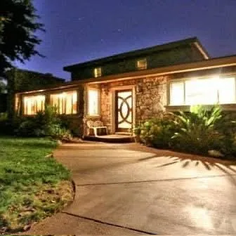 Armstrong Dr — Photo 8