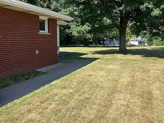 5th image of 5235 Roslindale Ave