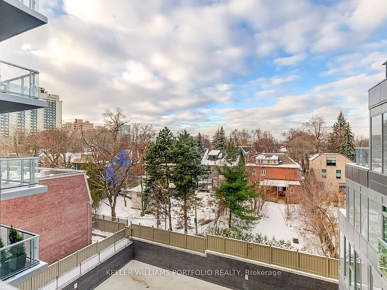 6 Parkwood Ave #516 — Photo 20