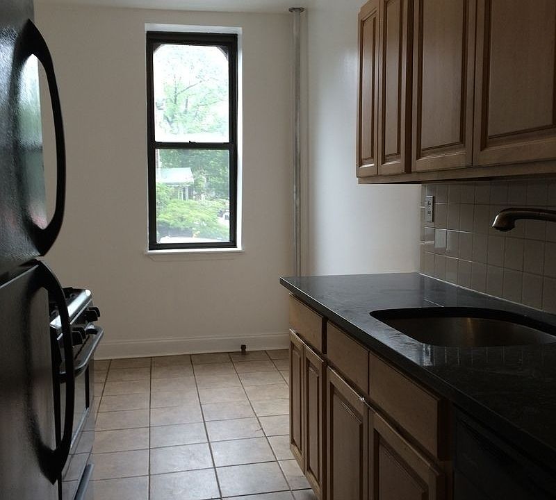 1st image of 486 Brooklyn Ave APT A1