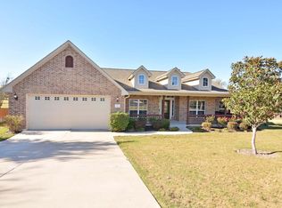 204 Bosque Dr, Hutto, TX 78634