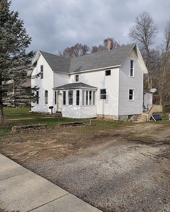 1st image of 55 Oak St