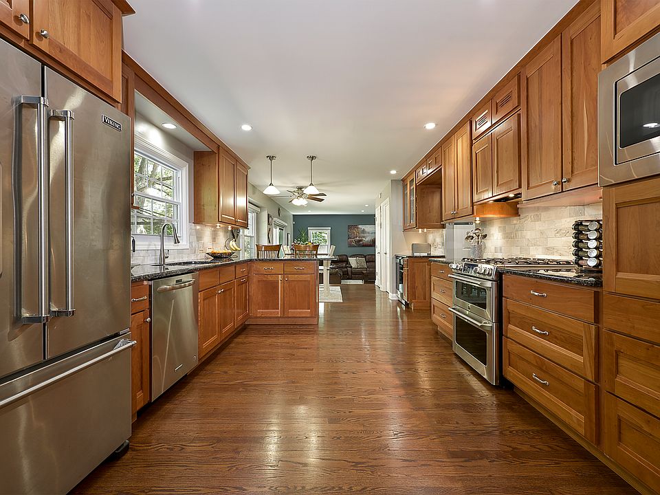 3800 Charlemagne Dr, Hoffman Estates, IL 60192 Zillow