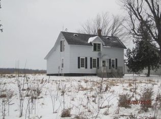 W7114 Starks Rd, Greenwood, WI 54437