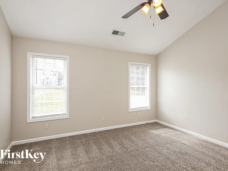 445 Windsor Brook Ln — Photo 7