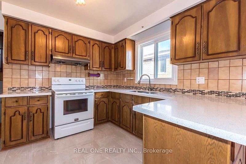 Toronto House for rent - 3 Bedrooms — photo 7