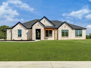 220 Basalt Ln, Azle, TX 76020