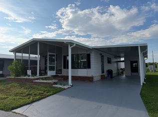 920 Strongbox Ln, North Fort Myers, FL 33917