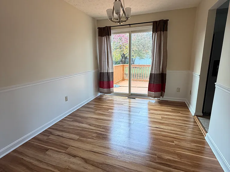 223 Chestnut St — Photo 11