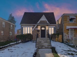 8352 S Saint Lawrence Ave, Chicago, IL 60619