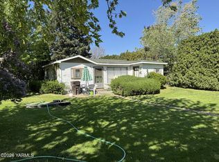 2212 Willow St, Yakima, WA 98902