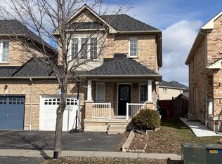 134 Fencerow Dr, Whitby, ON L1R3N5