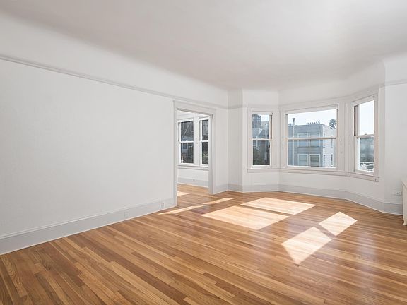 4th image of 1335 Filbert St APT 205