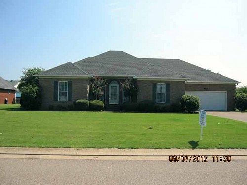 1st image of 146 Willow Branch Dr