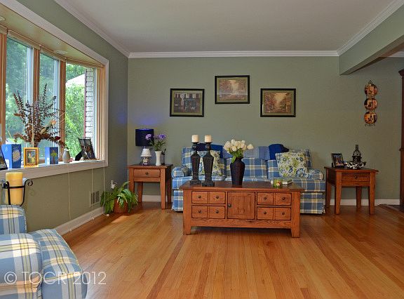 3rd image of 37 Sherwood Dr