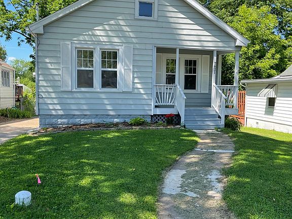 2nd image of 7621 Weaver Ave