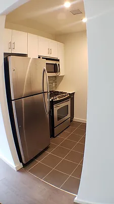 Rented by Greystar | media 9