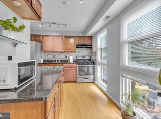 2380 Sun Valley Cir #2, Silver Spring, MD 20906