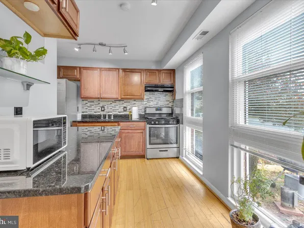 2380 Sun Valley Cir #2, Silver Spring, MD 20906