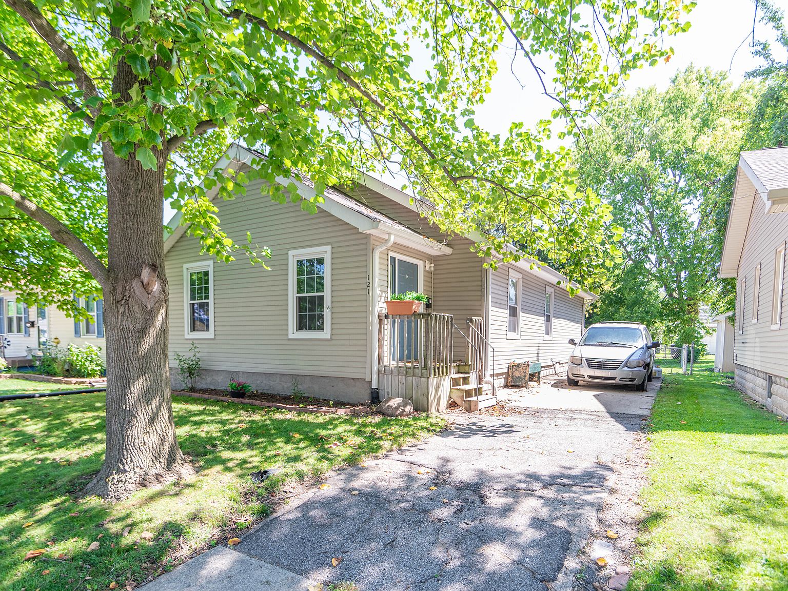 121 N 5th Ave, Beech Grove, IN 46107 Zillow