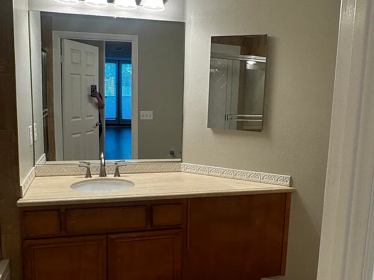10715 Camarillo St #101 — Photo 10