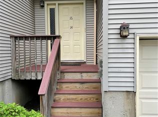 14 Queens Ct, Nanuet, NY 10954