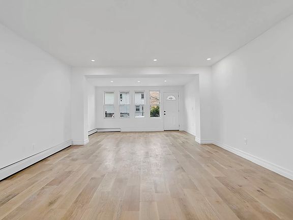 5th image of 25-61 McIntosh St