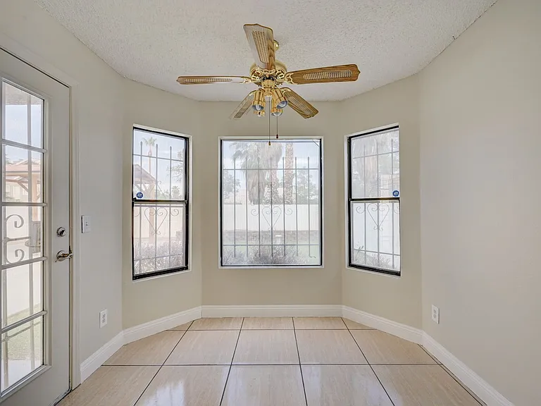 2616 Camphor Tree St — Photo 32