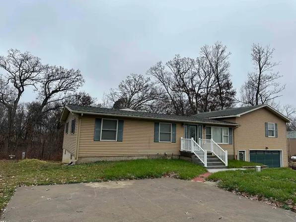 11027 Hillcrest Ln, Savanna, IL 61074