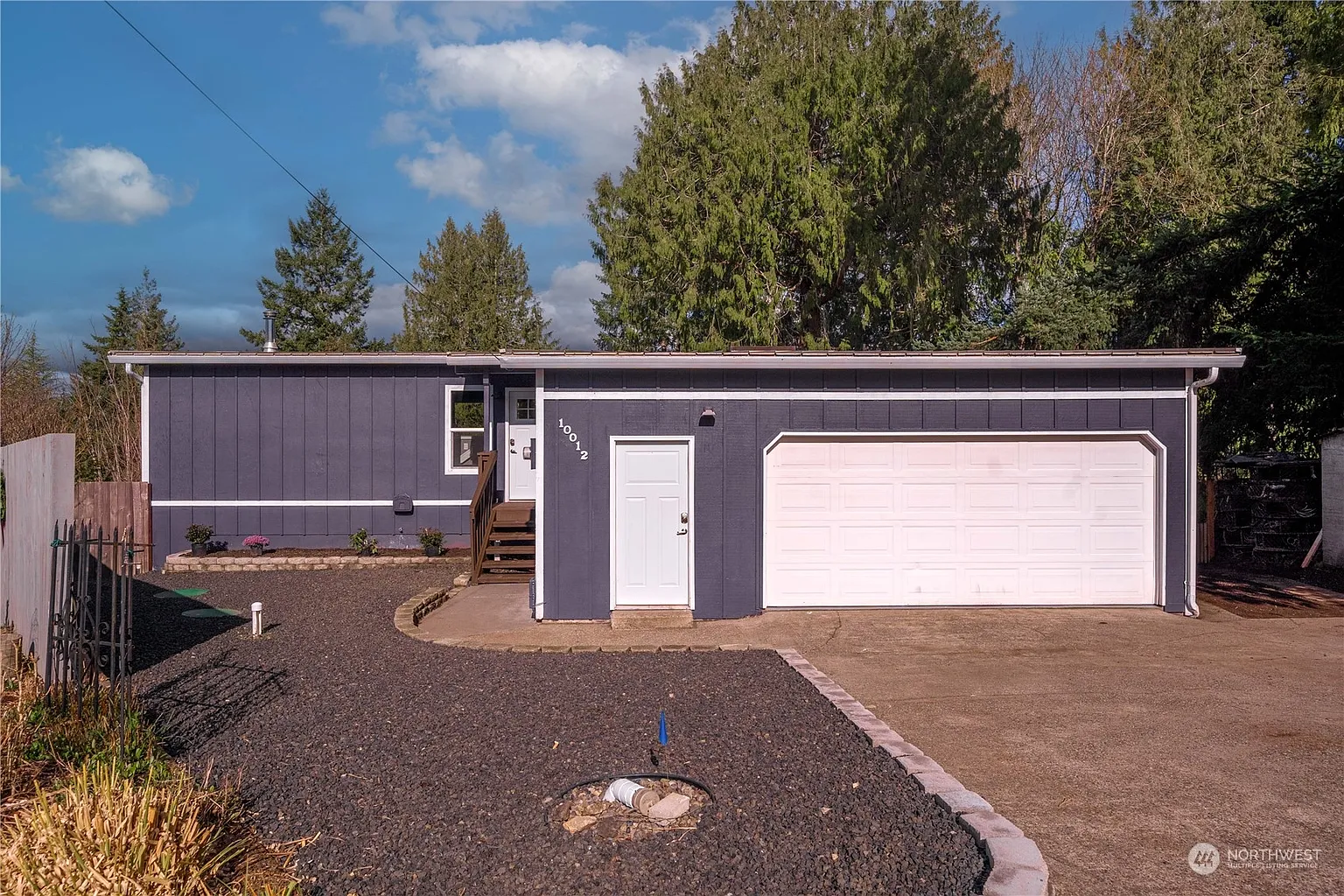 10012 Lookout Drive NW photo 1