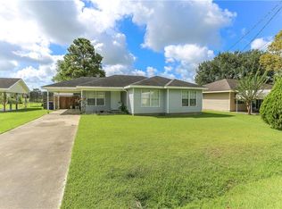 512 Fairview St, Iowa, LA 70647