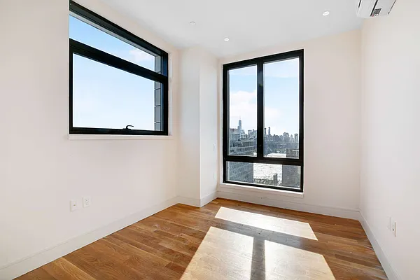 Rented by EXR | media 2