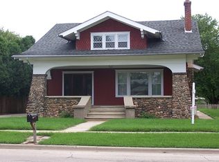 209 Center Rd, Frankfort, IL 60423