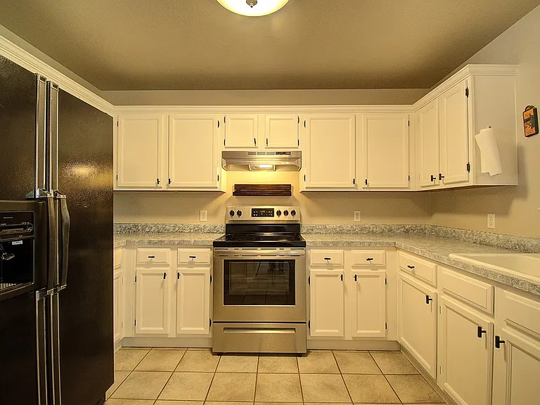117 Dover Dr — Photo 9