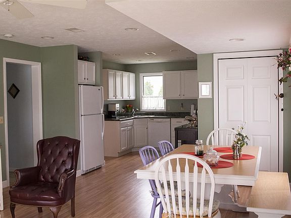 4th image of 6437 W Lakeview Dr