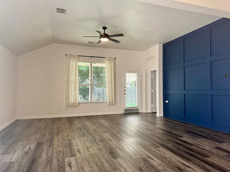 5615 Taylorcrest Dr — Photo 18