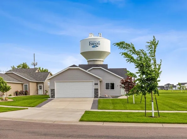 1854 63rd Ave S, Fargo, ND 58104