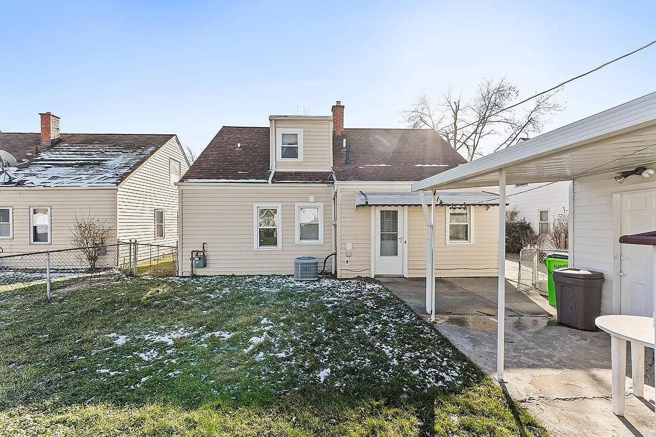 26491 Shirley Ave — Photo 3