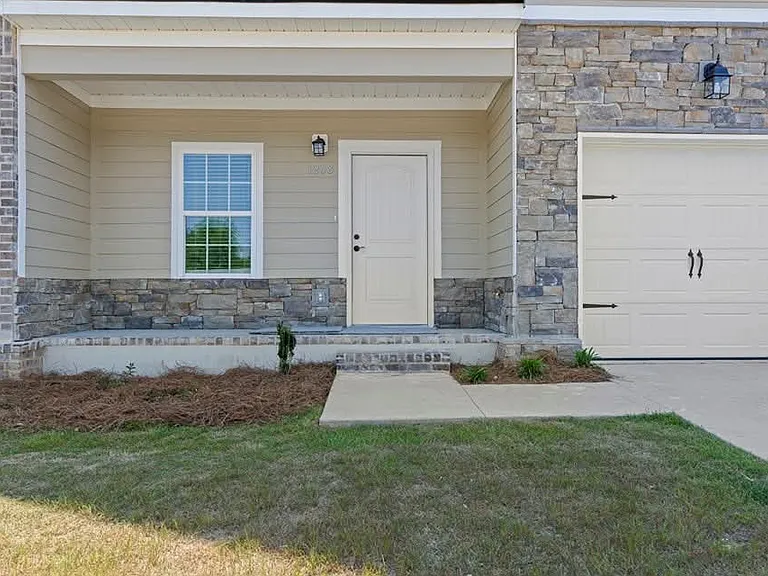 1208 Jessie Way #1 — Photo 2