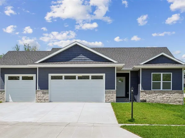 1415 Legend Dr, Tiffin, IA 52340