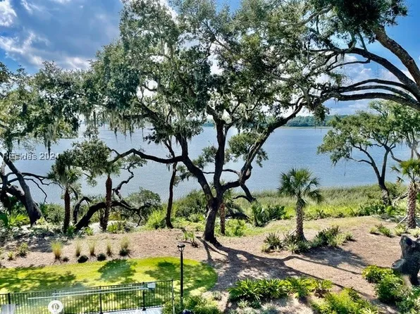 63 Skull Creek Dr #302, Hilton Head Island, SC 29926