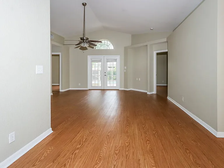 6285 Lauderdale St — Photo 5