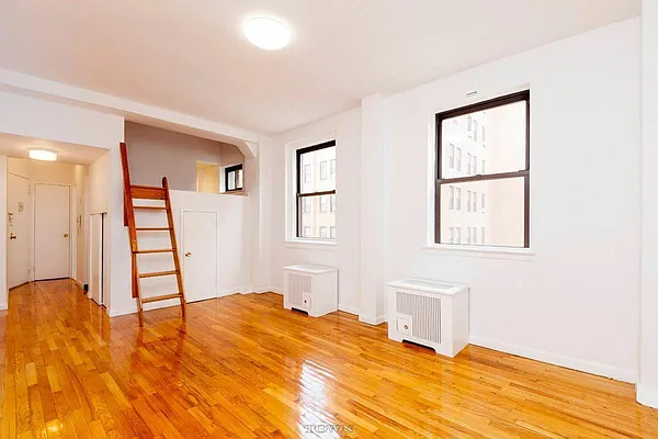 Rented by Brown Harris Stevens | media 9
