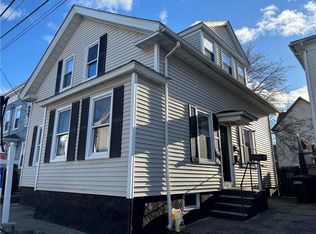 14 Whipple Ave, Cranston, RI 02920