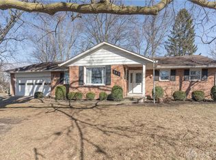 843 Crestview Dr, Troy, OH 45373