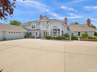 8219 Arrowhead Rd, Phelan, CA 92371