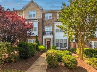 9242 Wooden Rd, Raleigh, NC 27617