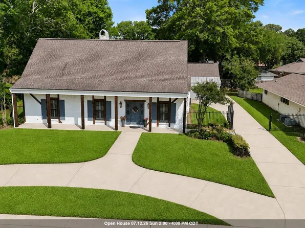 745 Kenilworth Pkwy, Baton Rouge, LA 70808