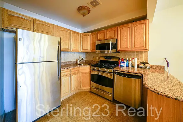 Rented by Sterling Realty Solution Inc | media 40