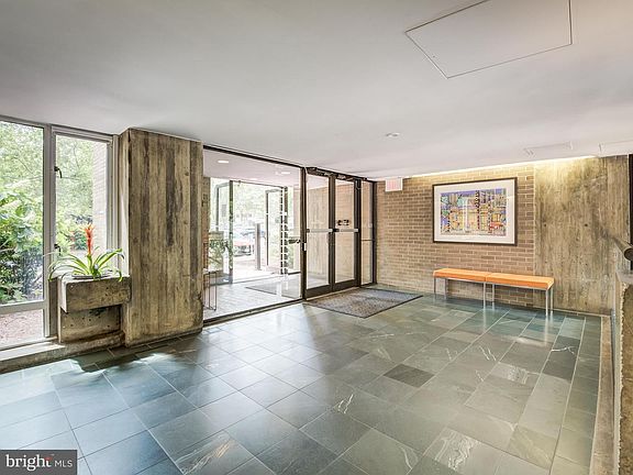 5th image of 11400 Washington Plz W APT 601